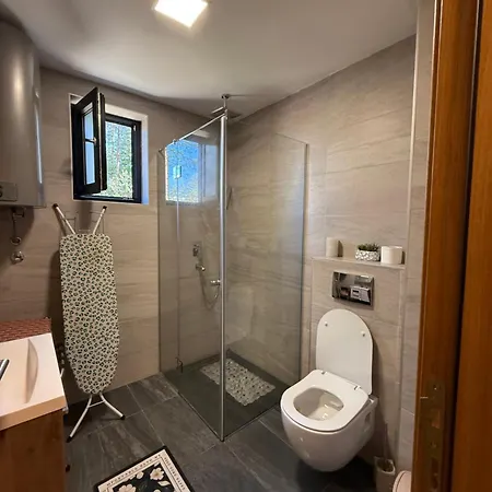 Leo Pine Lux Апартаменты